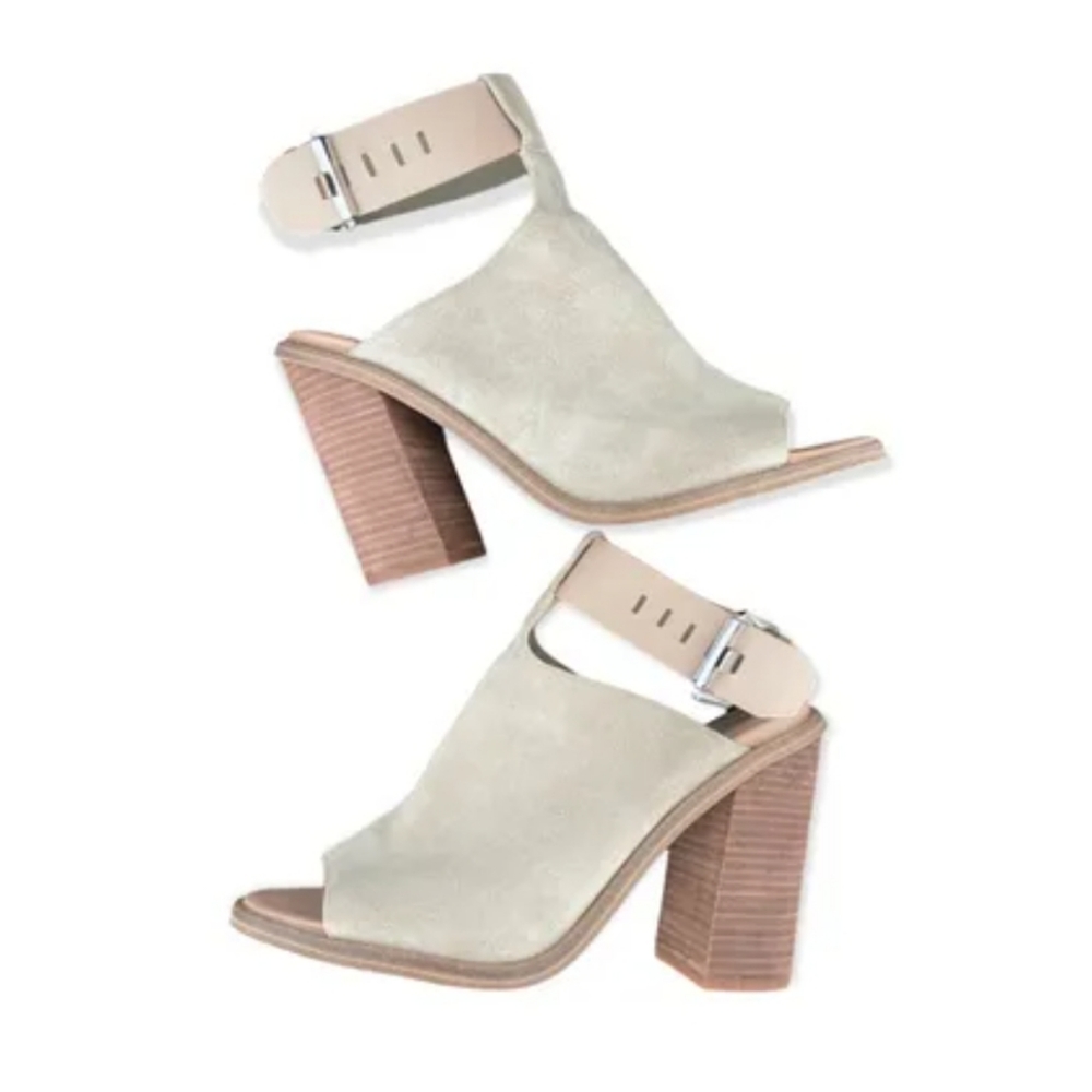 Marc Fisher Light Natural Tan Vashi Suede Open Toe Ankle Strap Heels, Size 10